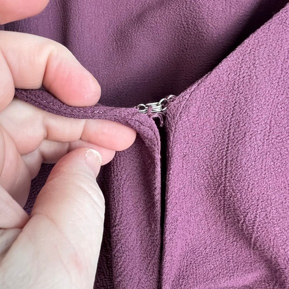 Reformation Kai Plum Purple Tie Front Cutout Wrap Maxi Dress Womens Size 4 - Picture 12 of 13